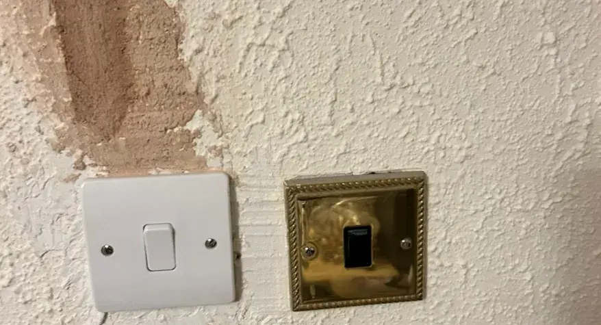 7 Essential Signs You Need a Home Rewire